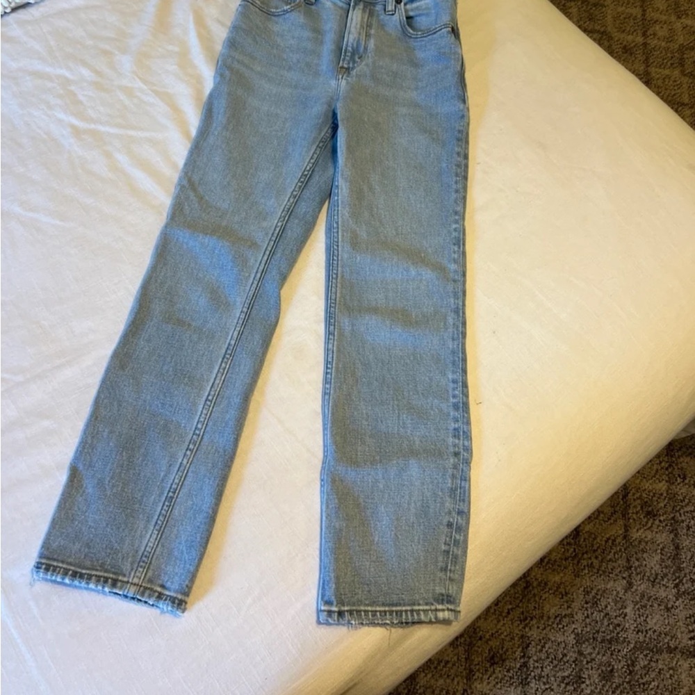 Abercrombie & Fitch Ankle Straight Ultra High Rise Jeans - Picture 3 of 4